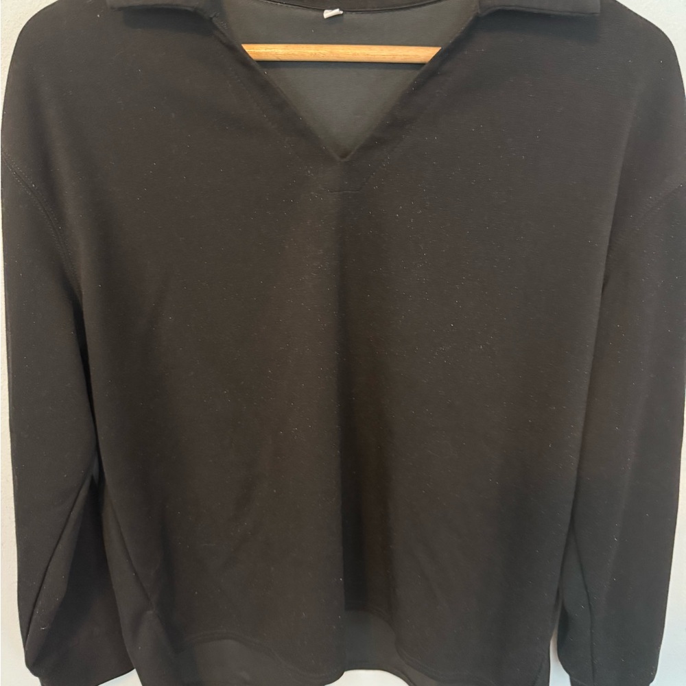 Black V-Neck Long Sleeve Top, Large